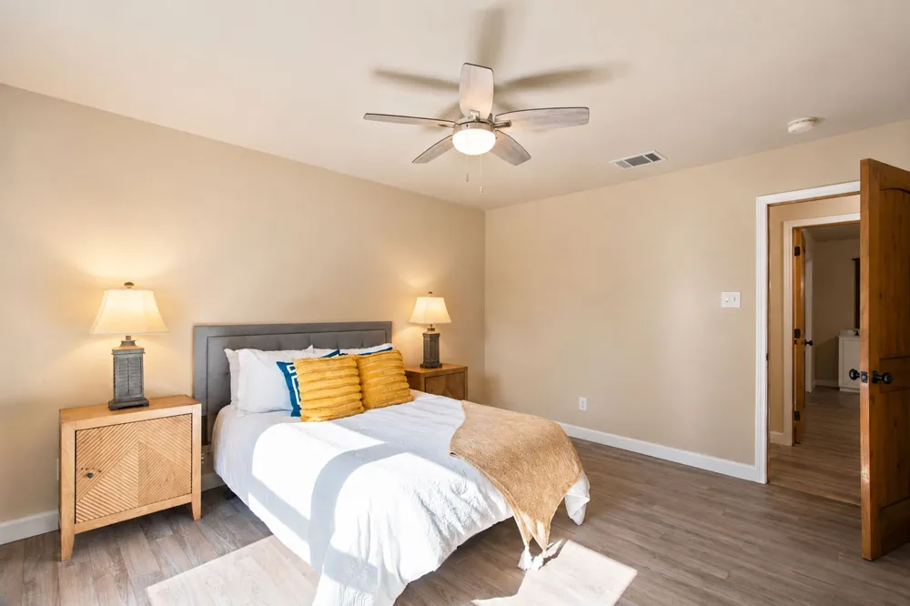 328 Silver Lane Azle, TX 76020