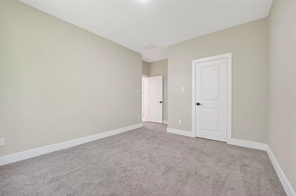 4902 Wunder Way Houston, TX 77069