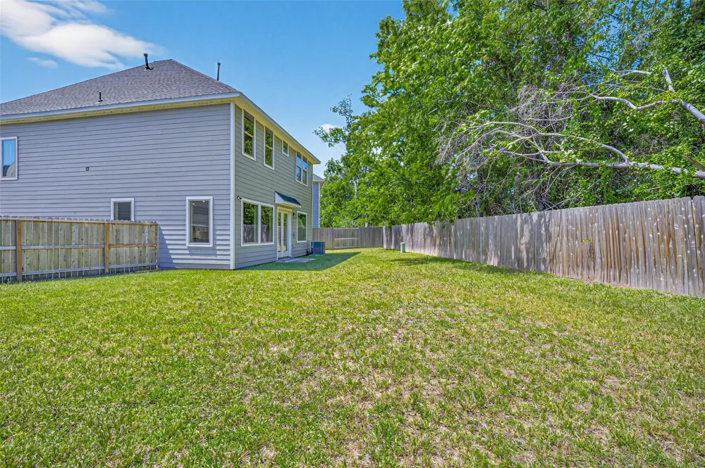 4902 Wunder Way Houston, TX 77069