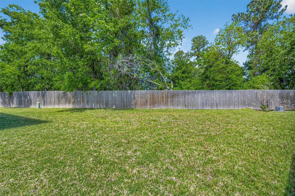 4902 Wunder Way Houston, TX 77069