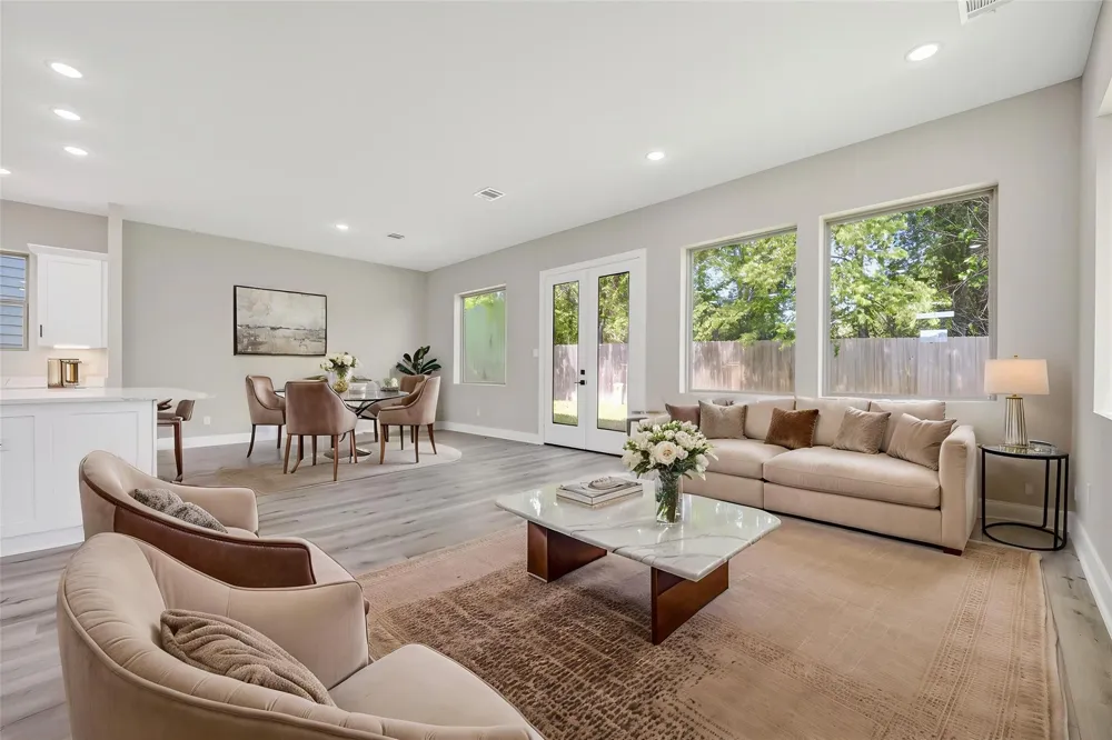 4902 Wunder Way Houston, TX 77069