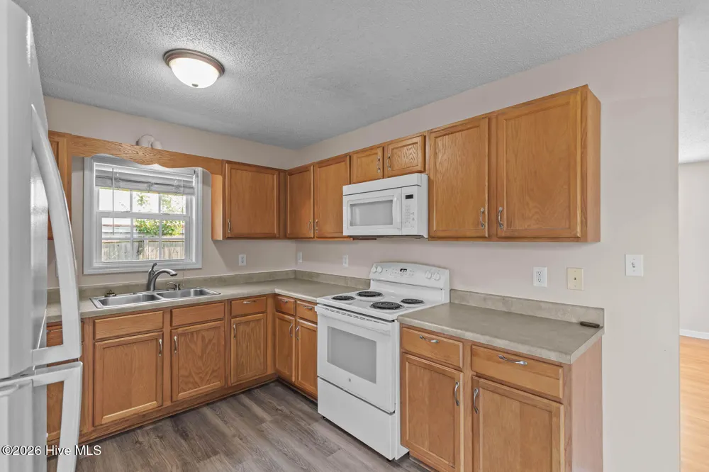 303 Mann Street Hubert, NC 28539