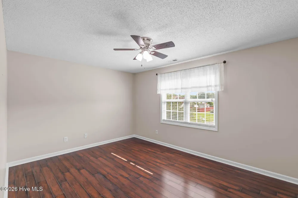 303 Mann Street Hubert, NC 28539