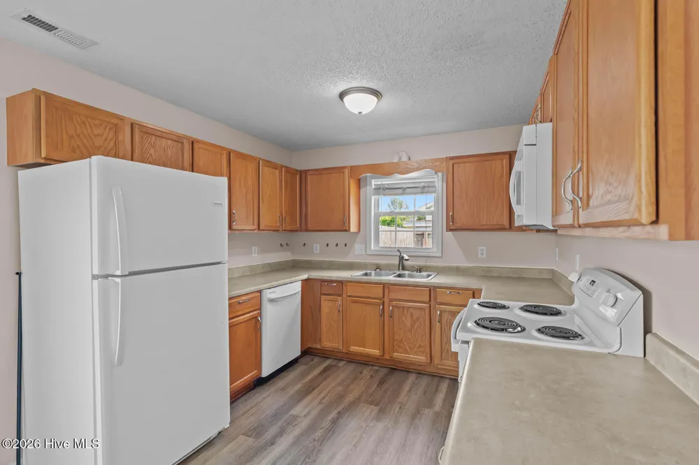 303 Mann Street Hubert, NC 28539