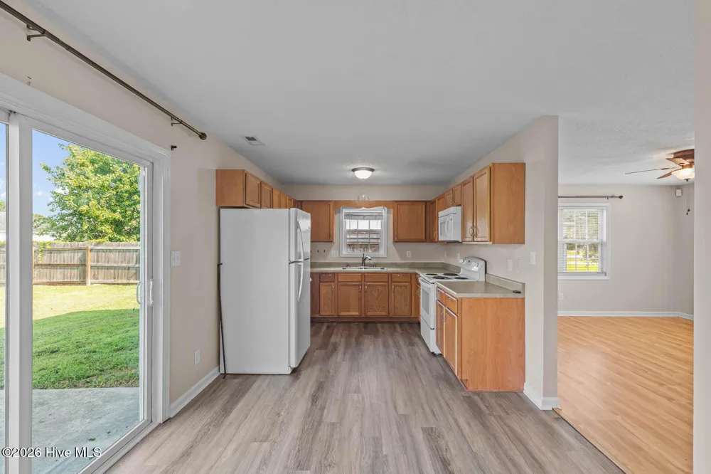 303 Mann Street Hubert, NC 28539
