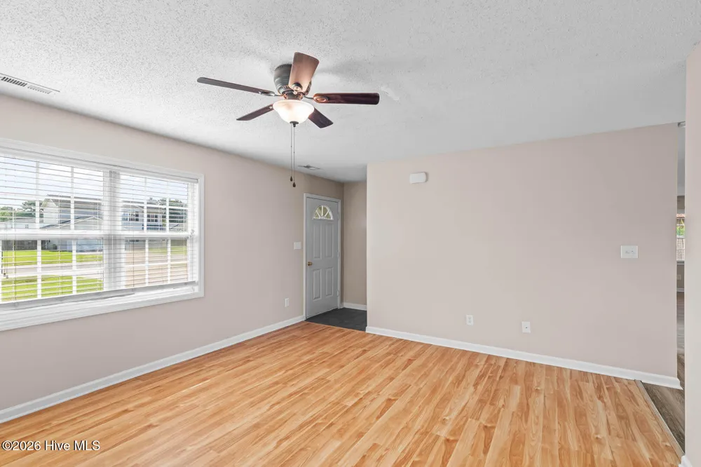 303 Mann Street Hubert, NC 28539