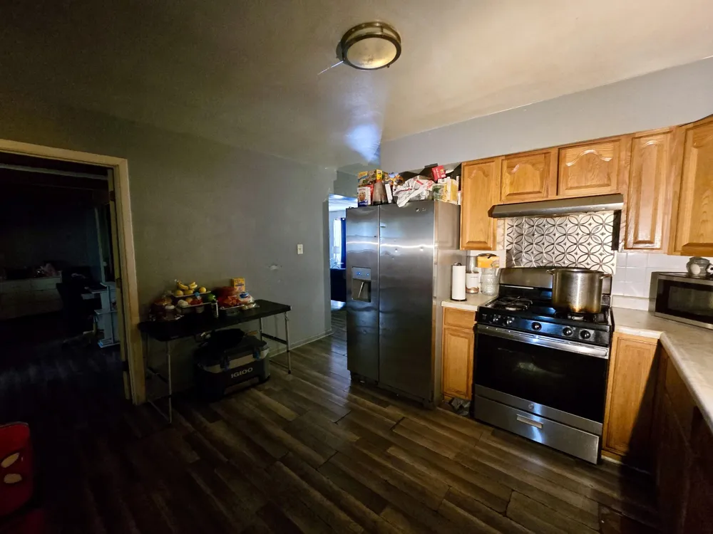 4457 E 6th Avenue Gary, IN 46403