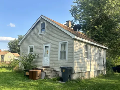 1501 E Elm Street