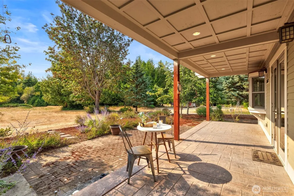 25613 Tytler Road NE Poulsbo, WA 98370