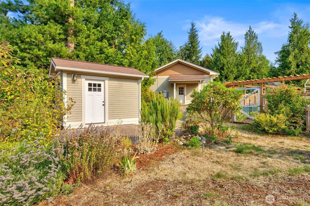 25613 Tytler Road NE Poulsbo, WA 98370