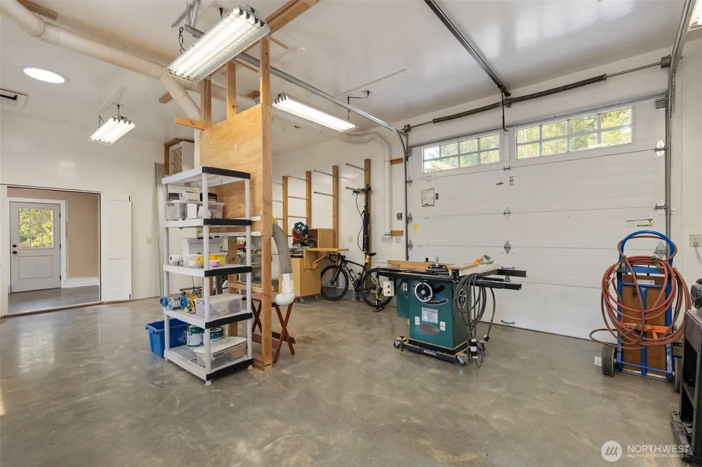 25613 Tytler Road NE Poulsbo, WA 98370