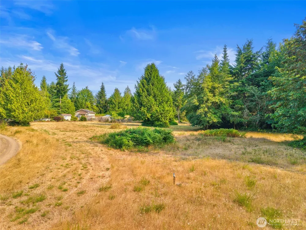 25613 Tytler Road NE Poulsbo, WA 98370