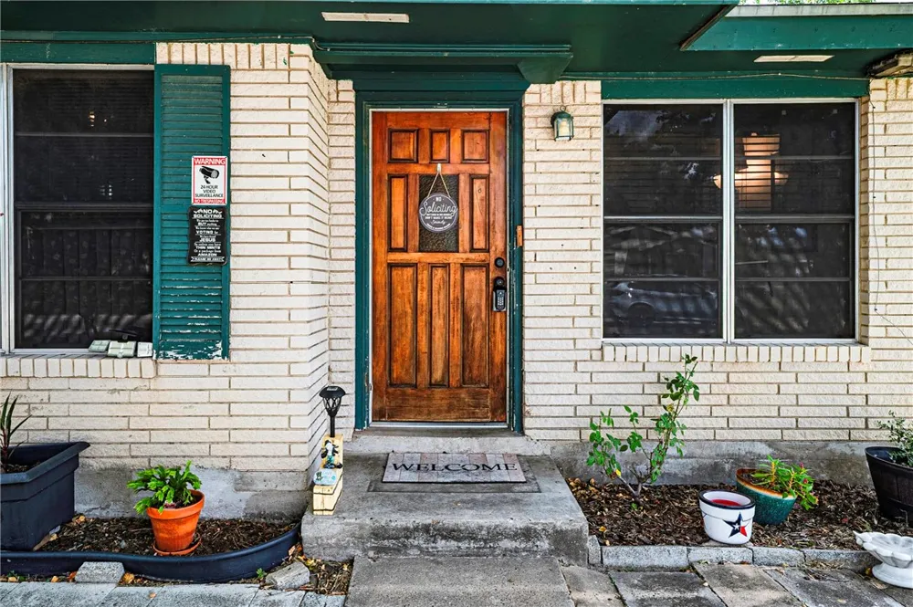 1013 Laredo Street Sinton, TX 78387