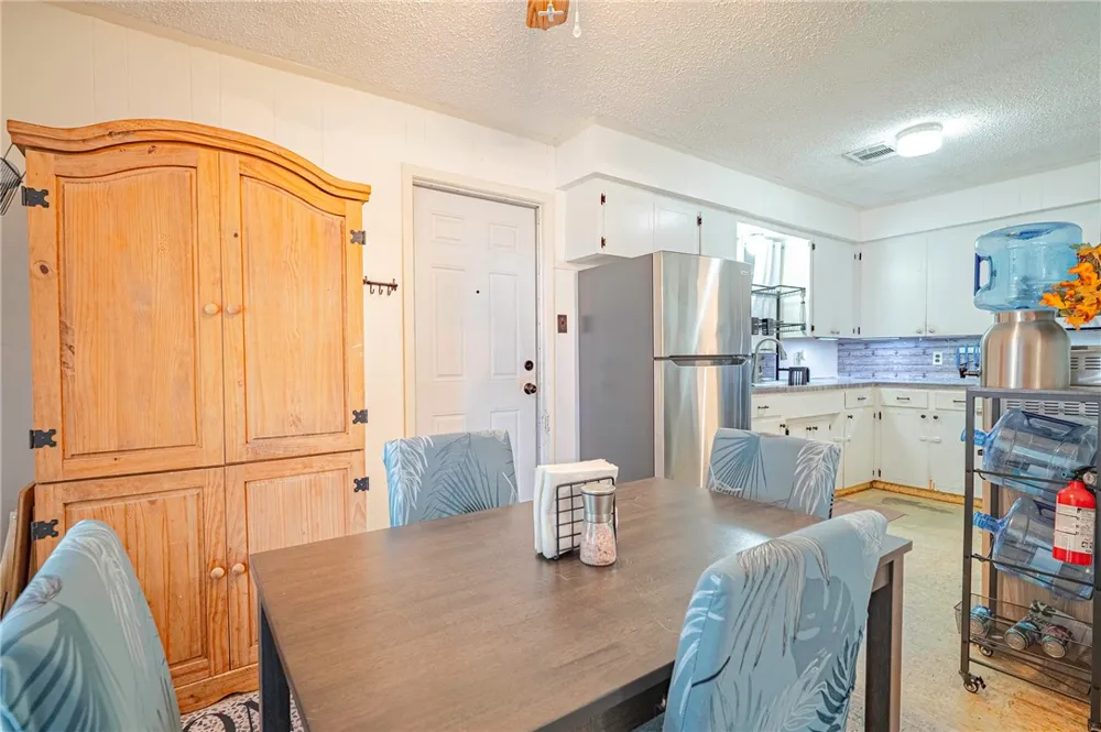 1013 Laredo Street Sinton, TX 78387