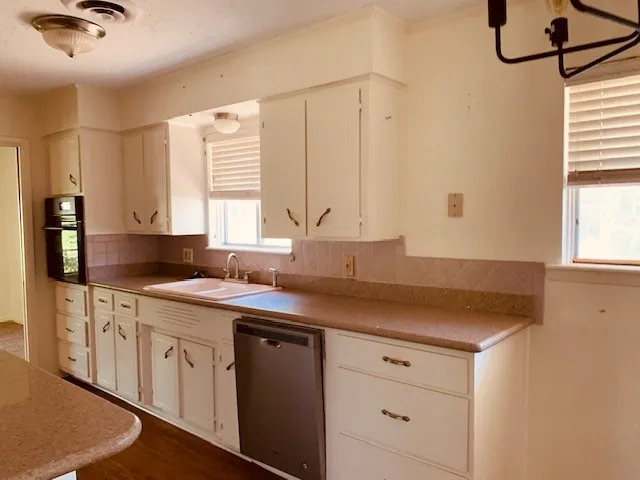 1403 Oriole Beeville, TX 78102