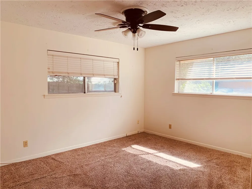 1403 Oriole Beeville, TX 78102