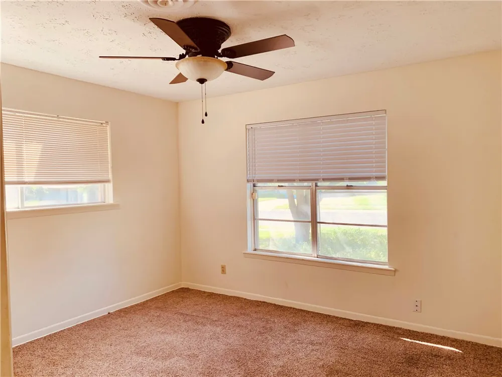 1403 Oriole Beeville, TX 78102