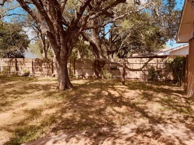 1403 Oriole Beeville, TX 78102