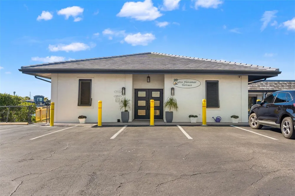5151 PORPOISE PLACE New Port Richey, FL 34652