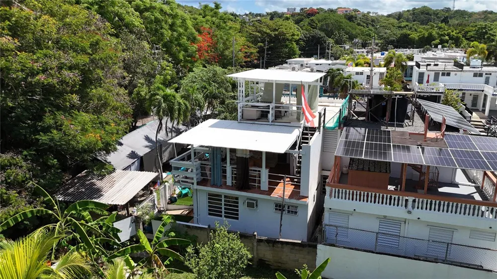 Calle #2 URB VISTA AZUL #C-22 Rincon, PR 00677