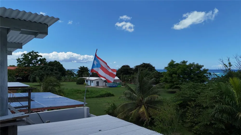 Calle #2 URB VISTA AZUL #C-22 Rincon, PR 00677