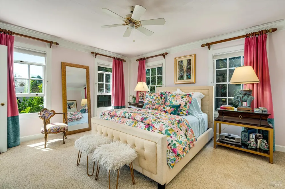 2389 Chad Court Napa, CA 94558