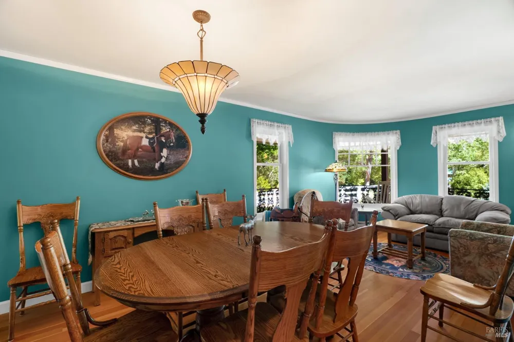 6501 Ellen Lane Forestville, CA 95436
