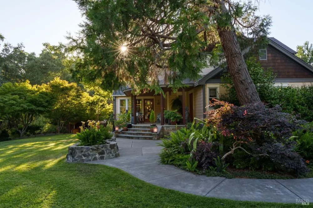 6501 Ellen Lane Forestville, CA 95436