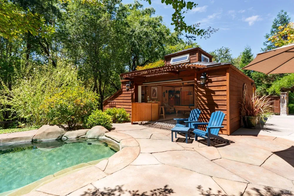 6501 Ellen Lane Forestville, CA 95436