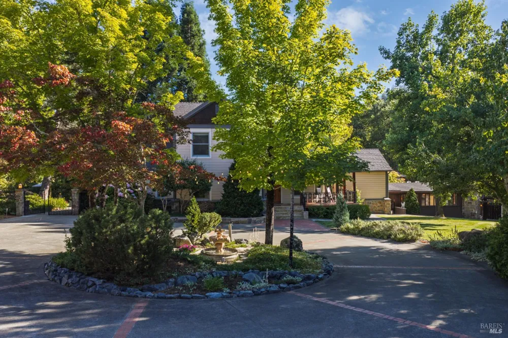 6501 Ellen Lane Forestville, CA 95436