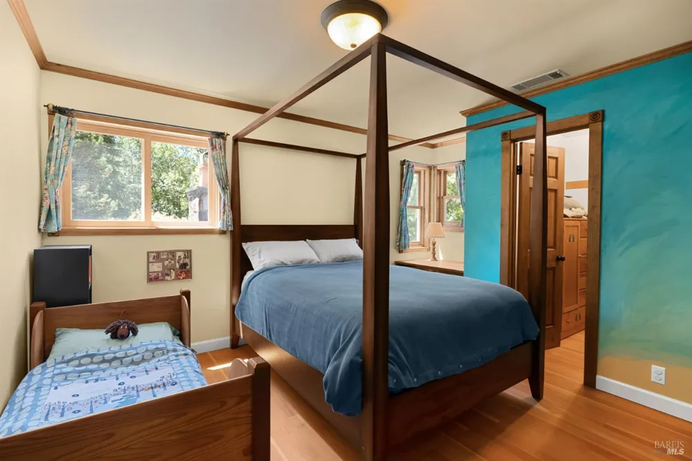 6501 Ellen Lane Forestville, CA 95436