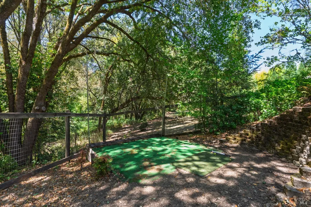 6501 Ellen Lane Forestville, CA 95436