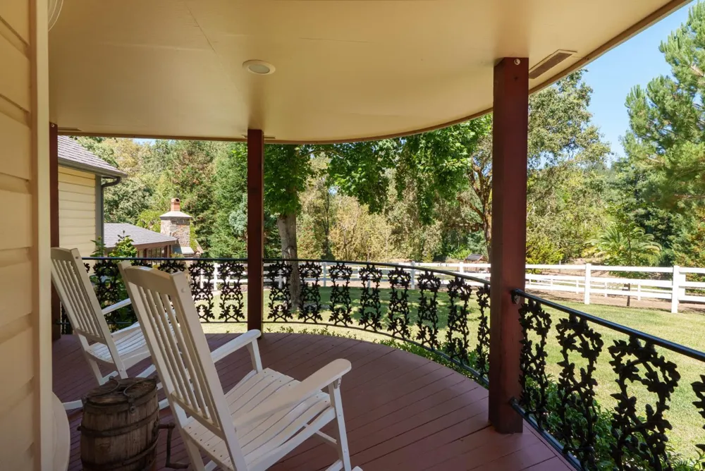 6501 Ellen Lane Forestville, CA 95436
