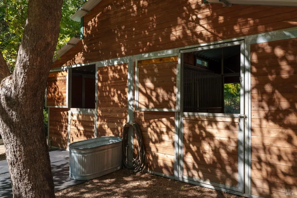 6501 Ellen Lane Forestville, CA 95436