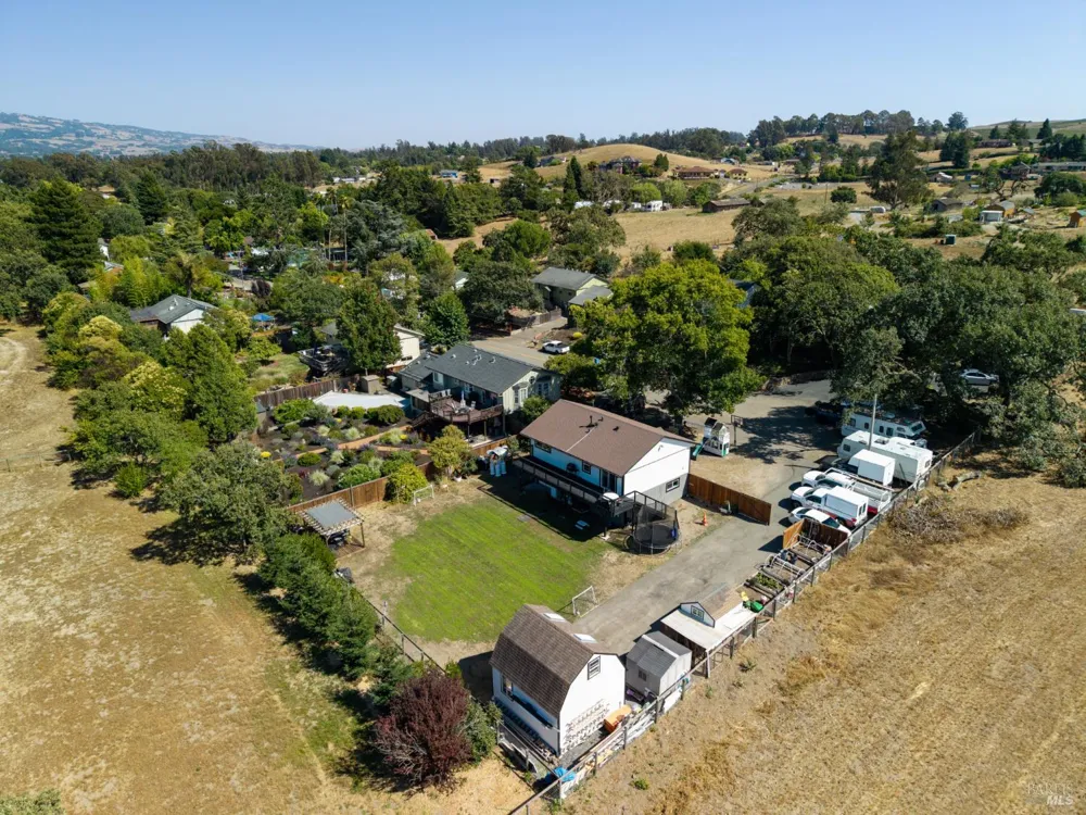 7651 Isabel Drive Cotati, CA 94931