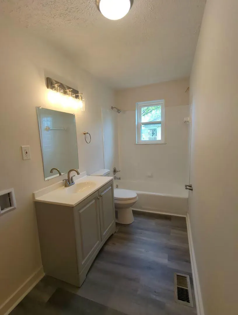2015 Duncan Avenue Chattanooga, TN 37404