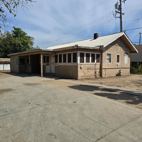 534 Clark Street