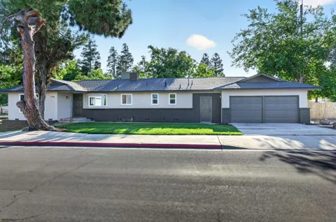 210 Sunnyside Avenue