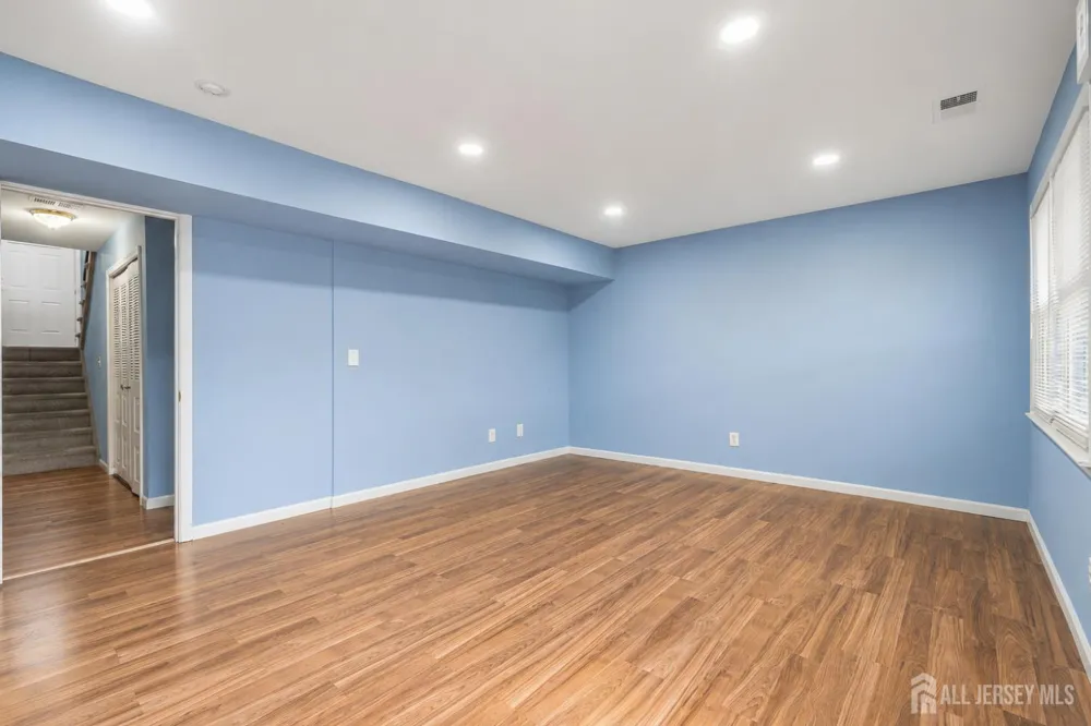 3003 Oaks Boulevard North Brunswick, NJ 08902
