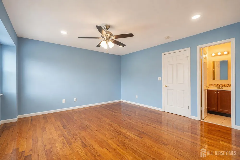 3003 Oaks Boulevard North Brunswick, NJ 08902