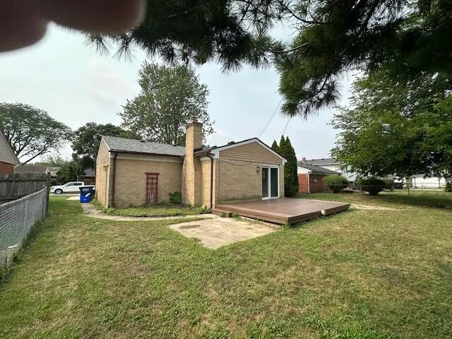 34242 S Aztec Drive Westland, MI 48185