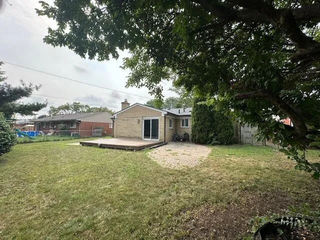34242 S Aztec Drive Westland, MI 48185