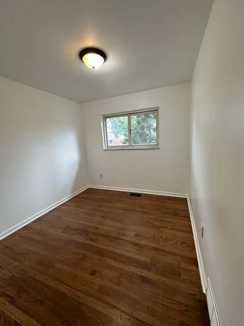 34242 S Aztec Drive Westland, MI 48185
