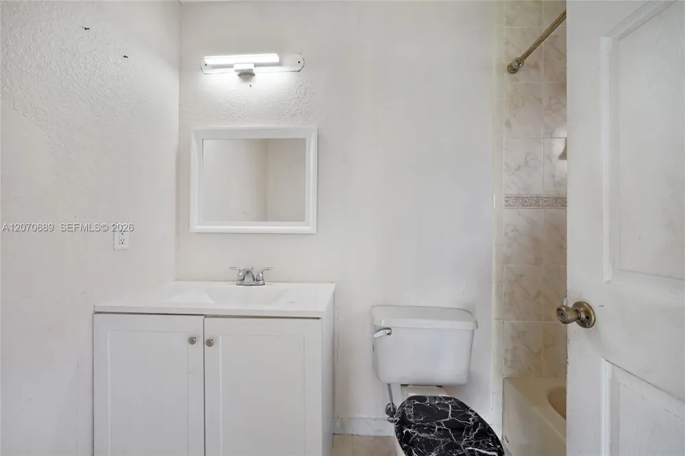 1714 NW 204th St Miami Gardens, FL 33056