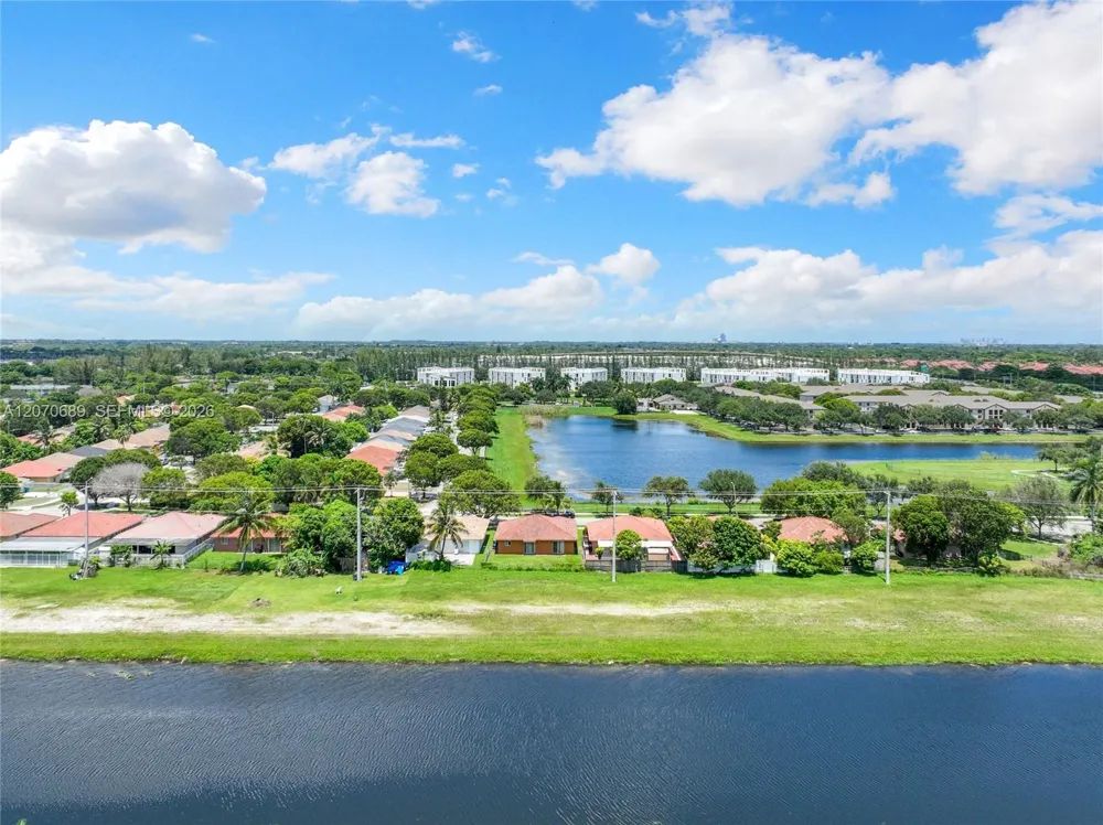 1714 NW 204th St Miami Gardens, FL 33056
