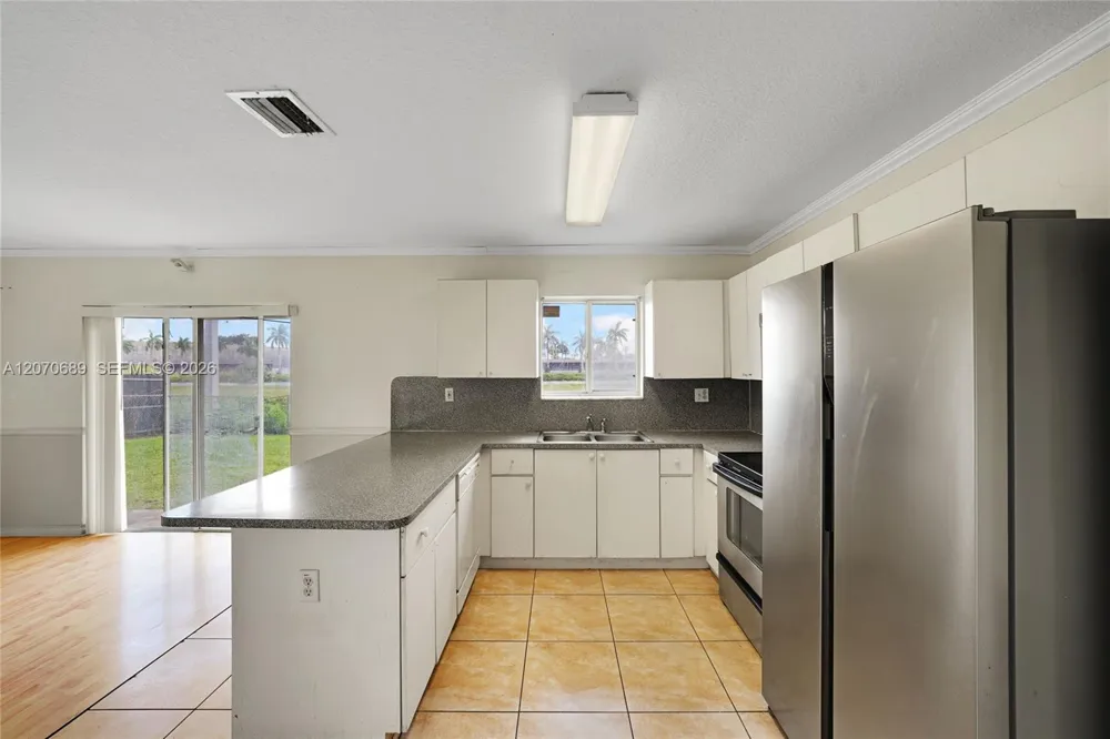 1714 NW 204th St Miami Gardens, FL 33056