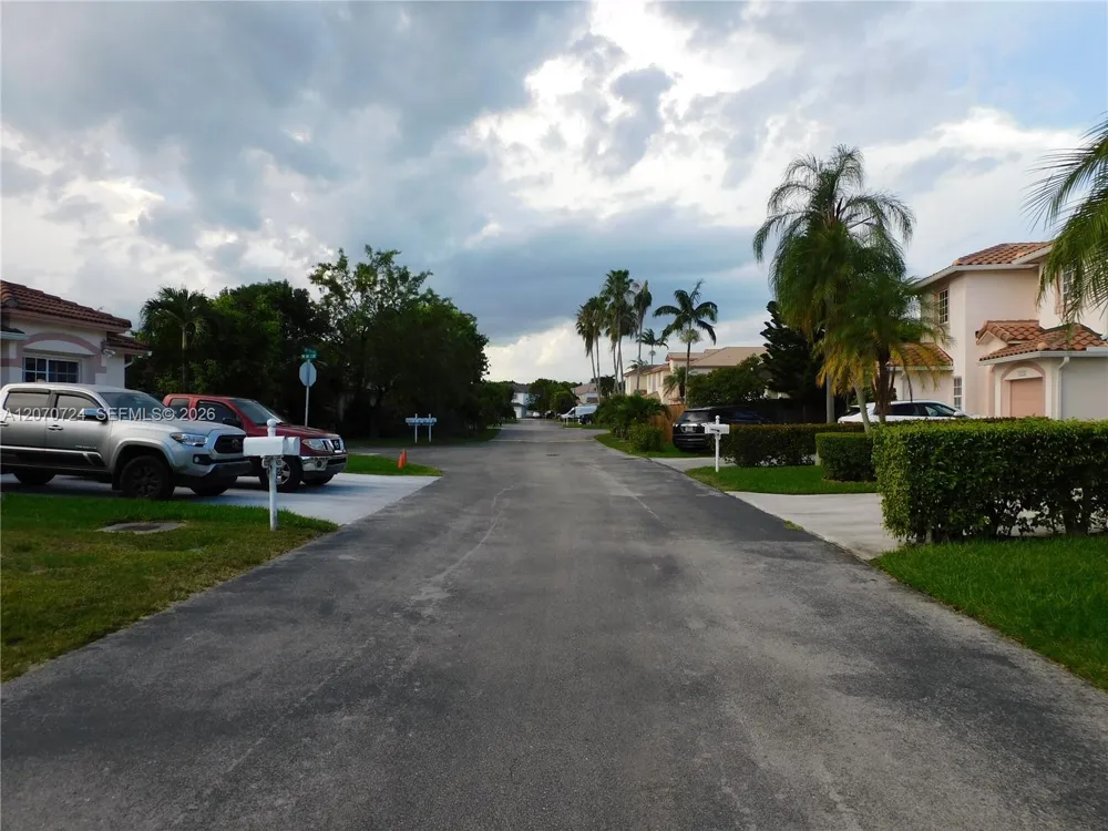 14271 SW 150th Ave #0 Miami, FL 33196