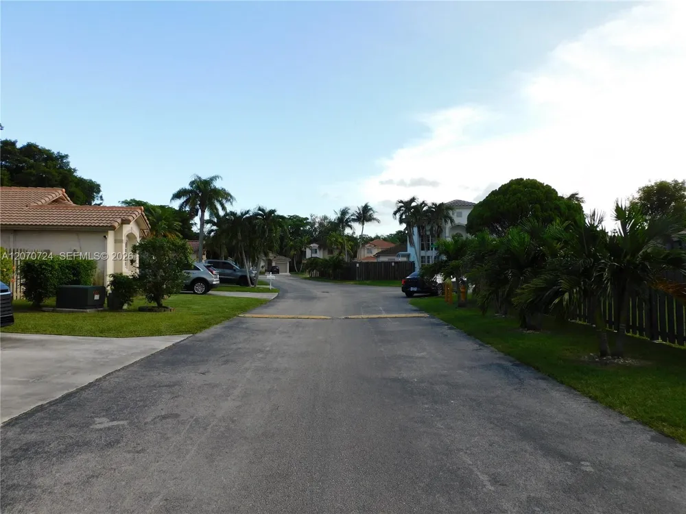 14271 SW 150th Ave #0 Miami, FL 33196