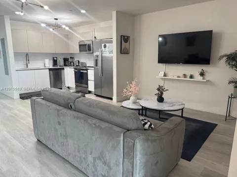 19380 NE 26 AVE #304
