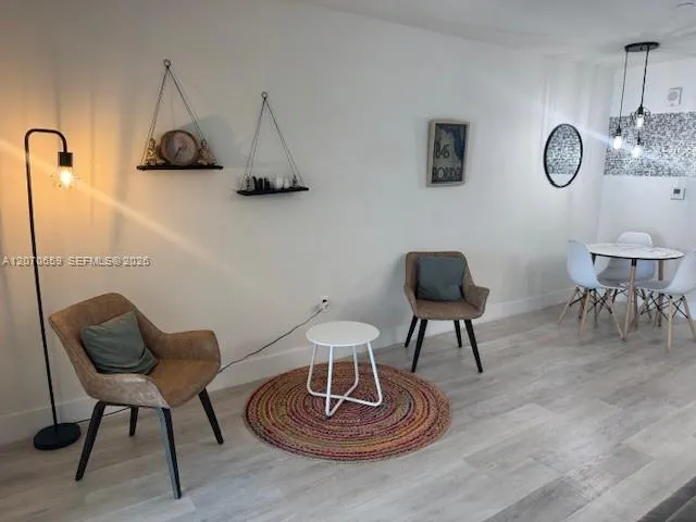 19380 NE 26 AVE #304 Miami, FL 33180